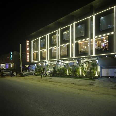 Hotel Park Tree Near Delhi Airport New Delhi Buitenkant foto