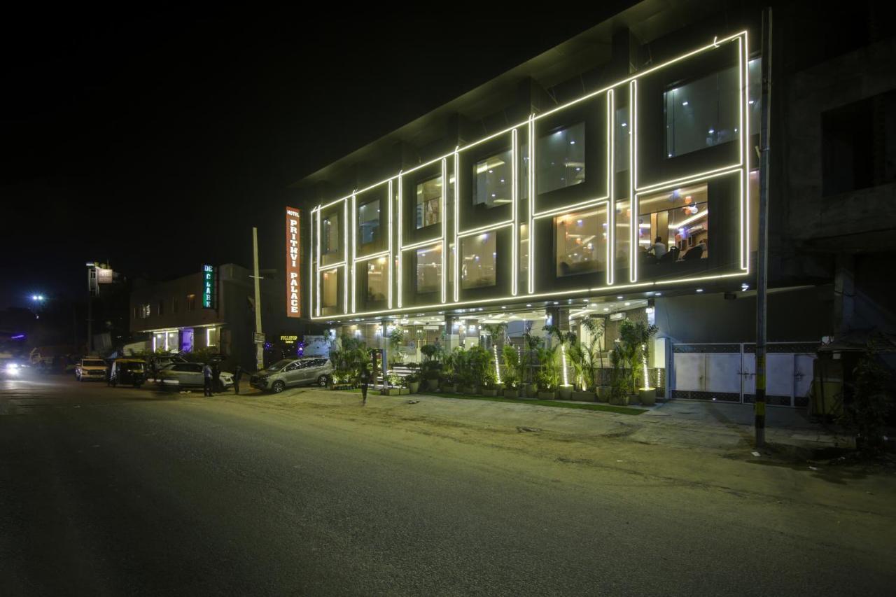 Hotel Park Tree Near Delhi Airport New Delhi Buitenkant foto
